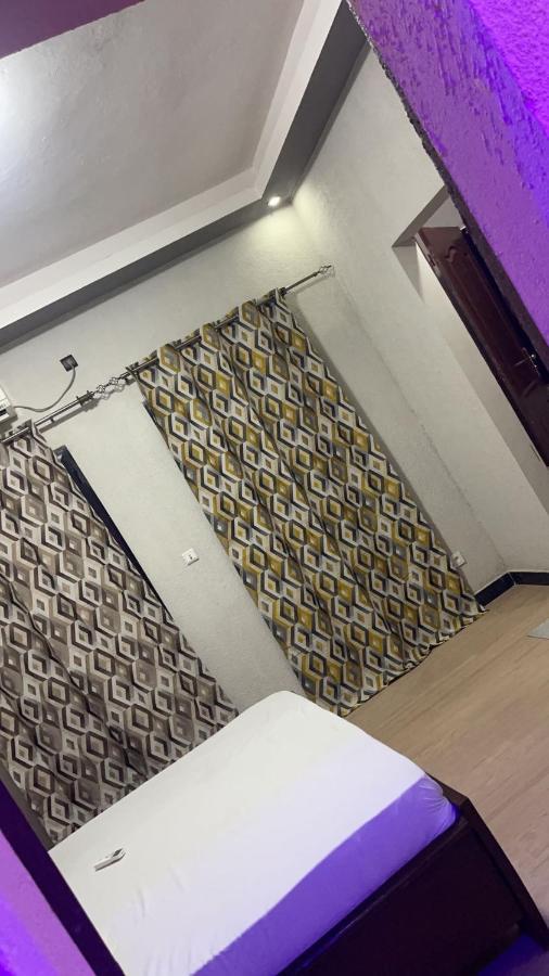 Hotel Residence Aicha Tambacounda Bagian luar foto