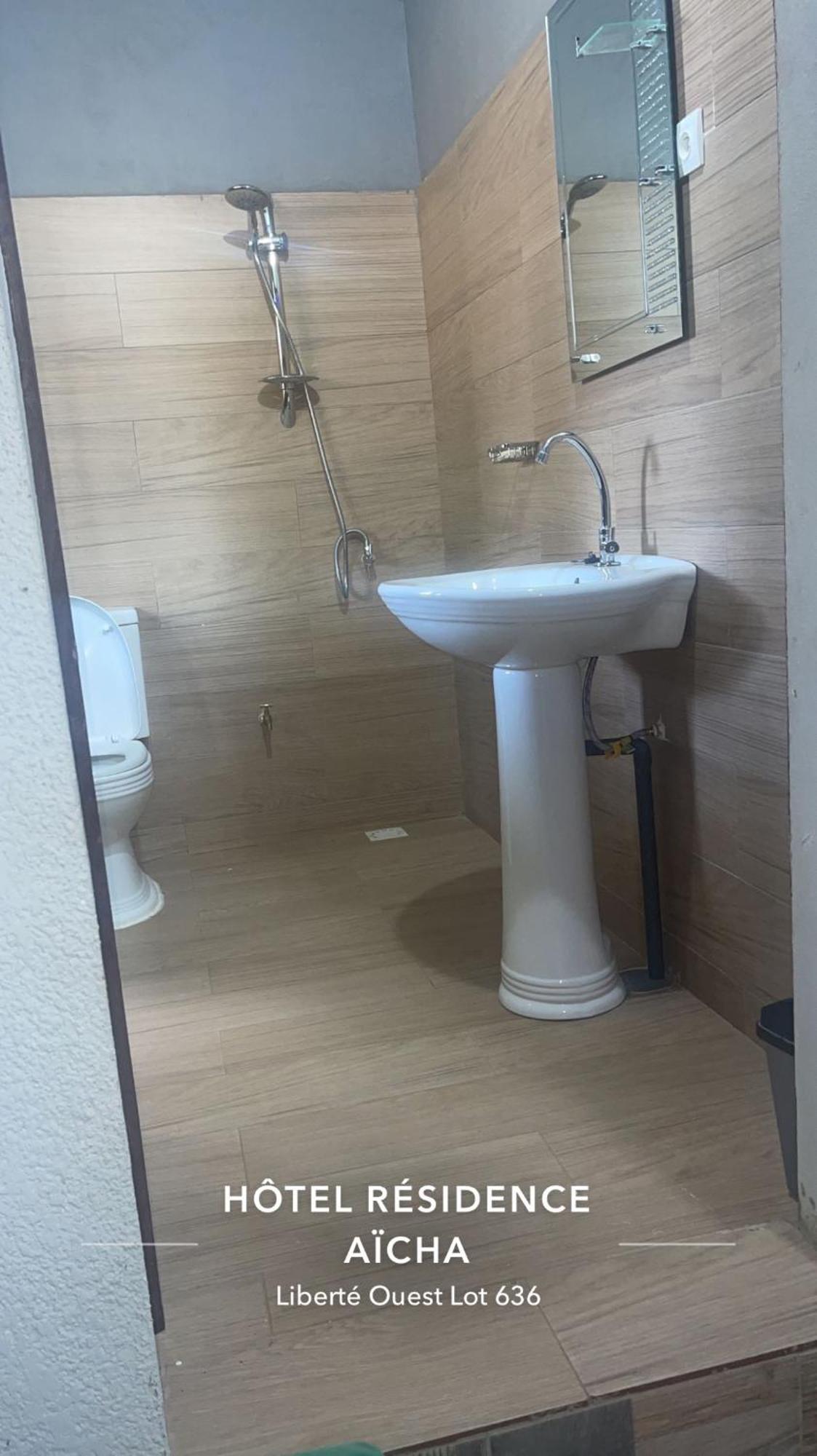 Hotel Residence Aicha Tambacounda Bagian luar foto