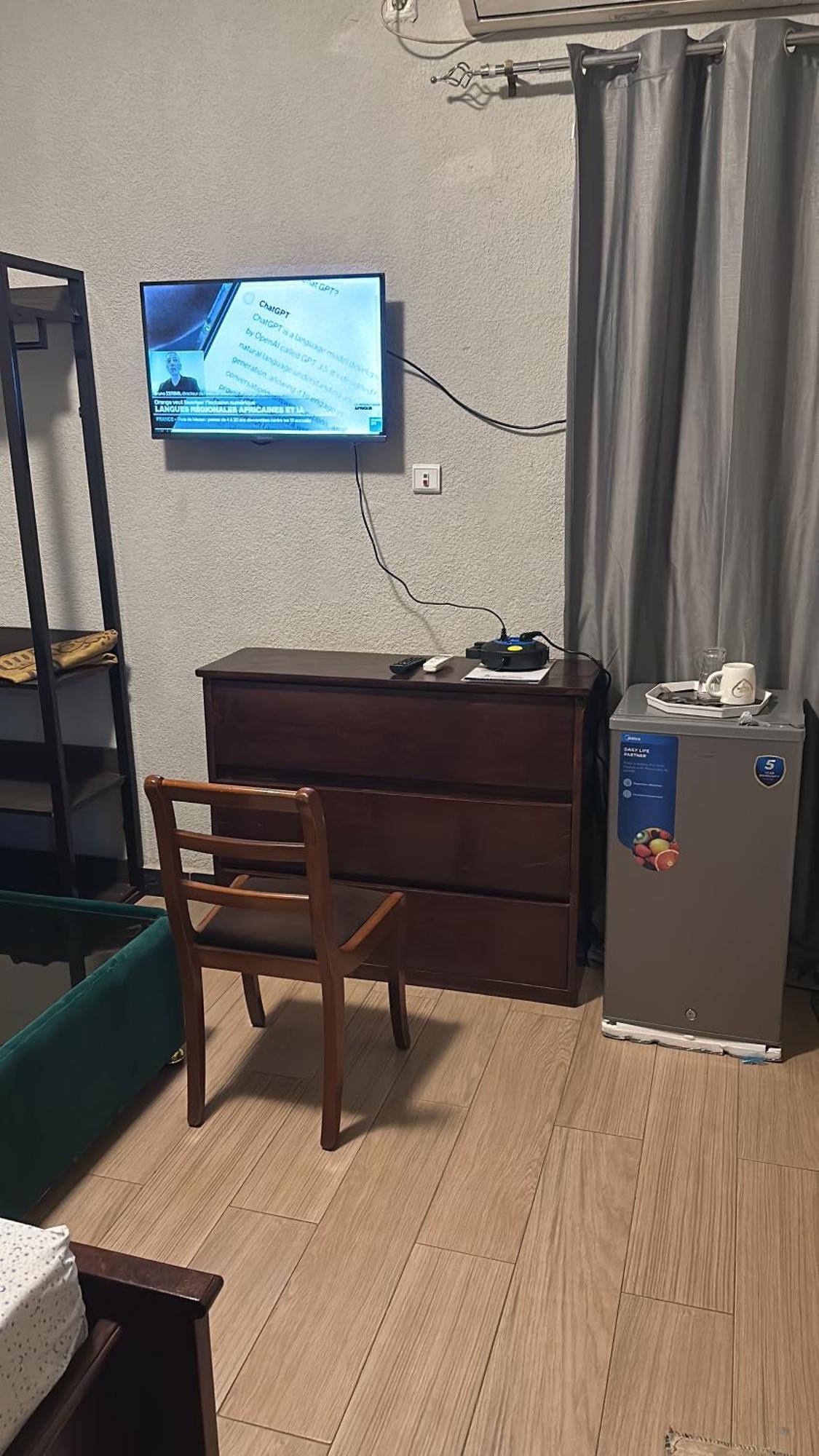 Hotel Residence Aicha Tambacounda Bagian luar foto